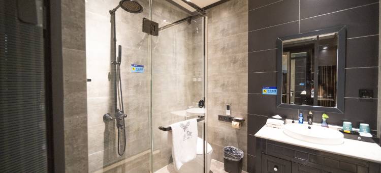 迷鹿酒店(乌鲁木齐高铁站店)图片