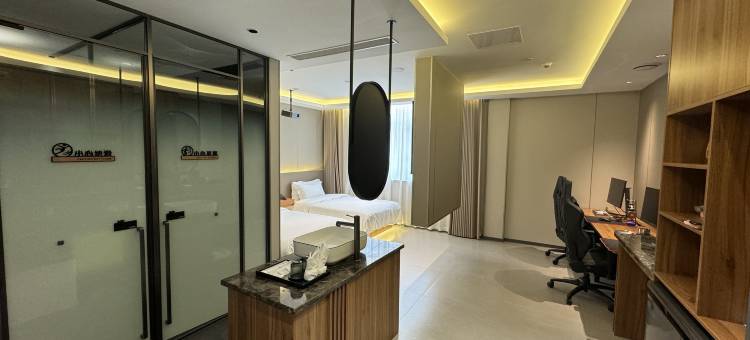 撸啦啦电竞酒店(靖江汽车站店)图片