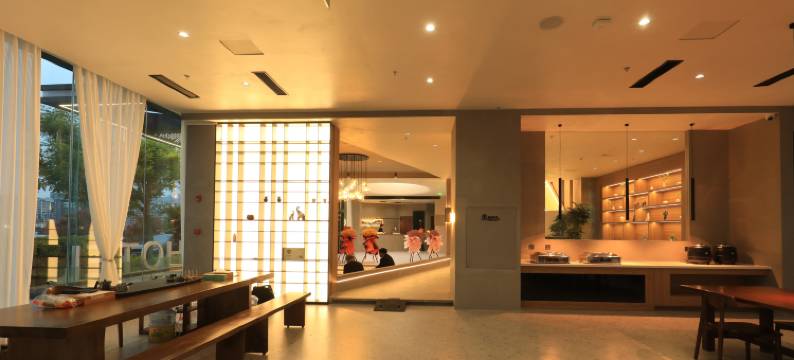 几米云酒店(青岛金沙滩吾悦广场店)图片