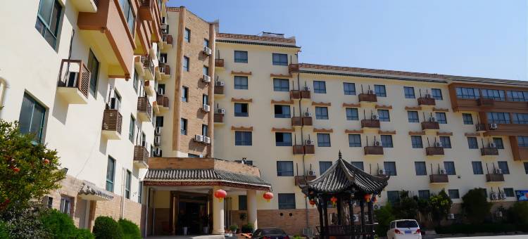 成祥国际假日酒店(茂县古羌城店)图片
