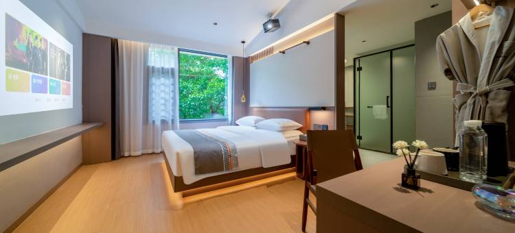 西西里智选酒店(黔西步行街水西公园店)图片