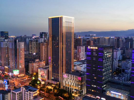 太原阳光国际酒店(王府井百货)