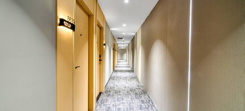 张家港美希沫智能酒店(沙洲路步行街曼巴特广场店)图片