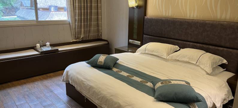 贡山蓝湾精品酒店(独龙江店)图片