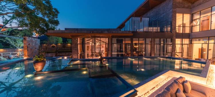 云孚里云宿·云水居私汤度假民宿 (峨眉山游客中心店)图片