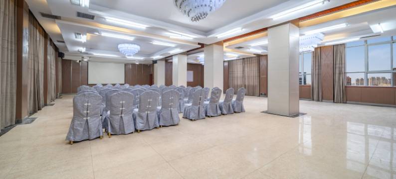 漯河爱琴海商务酒店(中心医院店)图片