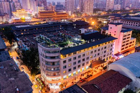 梦飞酒店(西安钟鼓楼大差市地铁站店)