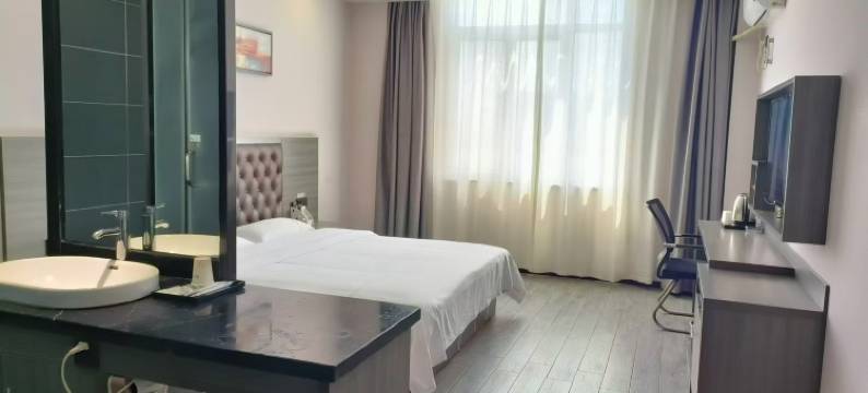 吉楚酒店(荆州海洋世界店)图片