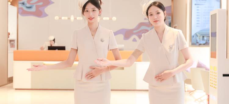 艺龙酒店(海口国贸中心友谊阳光城店)图片