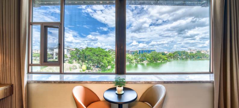 静逸时光民宿(古城建水小火车站店)图片