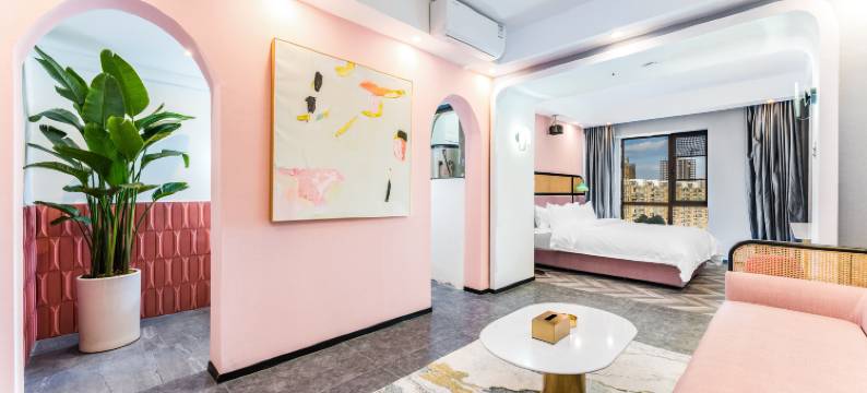 与白观影民宿(南悦城店)图片