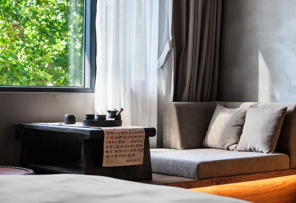Xiaoqi Art Hotel (Nanjing Wutong Museum  Avenue) Hotel Overview