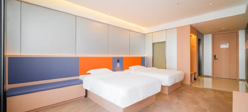 铂曼酒店(阳逻港华中国际产业园店)图片