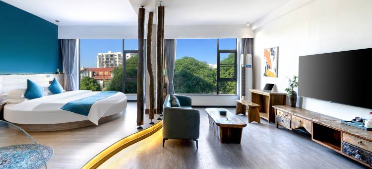 今宿·印象艺术酒店(崇左高铁南站彩虹街店)图片