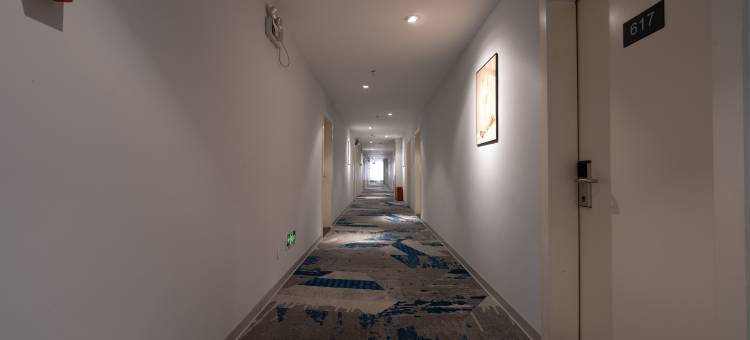 天悦酒店(贵港高铁站东湖店)图片