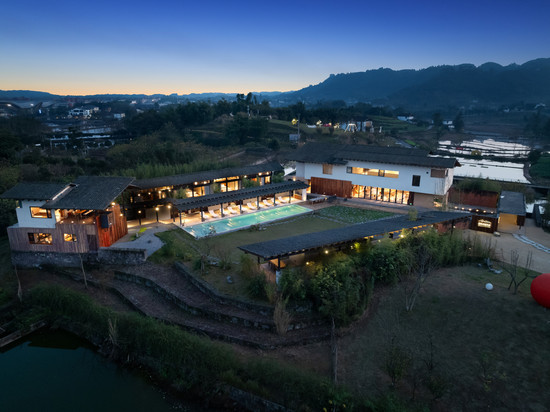 李庄安石半丘塘民宿