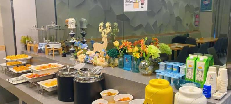 朗悦酒店(深圳国际会展中心福海西地铁站店)图片