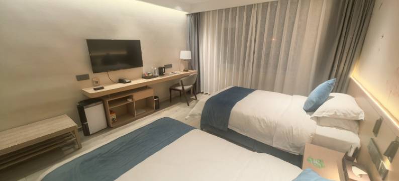 伴月湾大酒店(威海半月湾沙滩店)图片