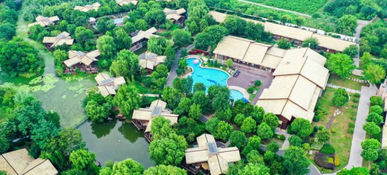 扬州凤凰岛逸扬温泉度假村落图片