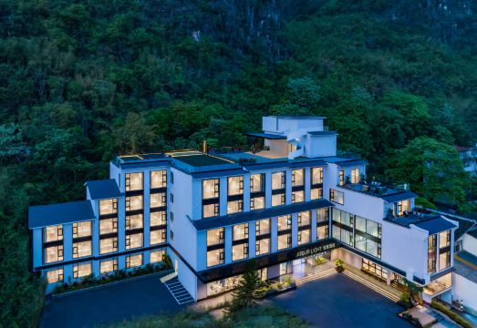桂林阳朔遇龙河十里画廊轻居酒店外景图