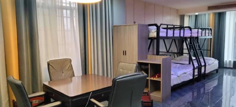 龙山龙祥电竞酒店图片