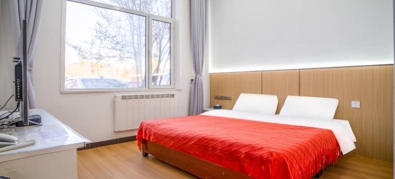 山水间酒店(七彩丹霞景区店)图片