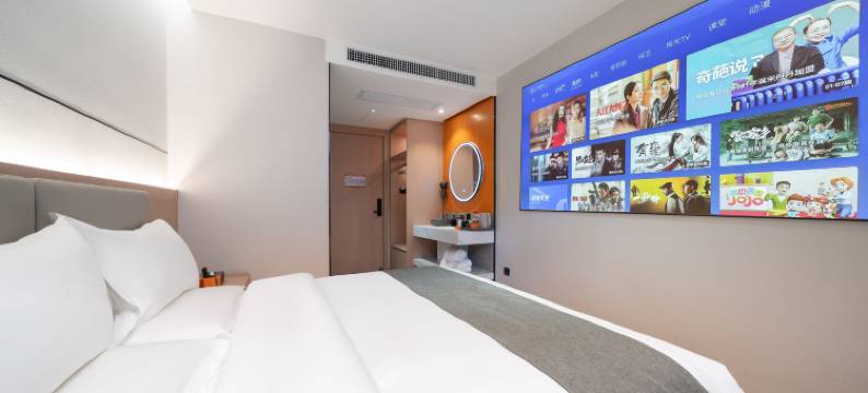 逸云酒店(老城根Gpark景曜门地铁站店)图片