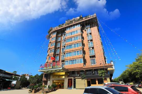 凯汇酒店(梧州玫瑰湖公园百盛购物中心店)