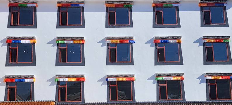 碌曲郎木寺云上朗木藏式民宿图片