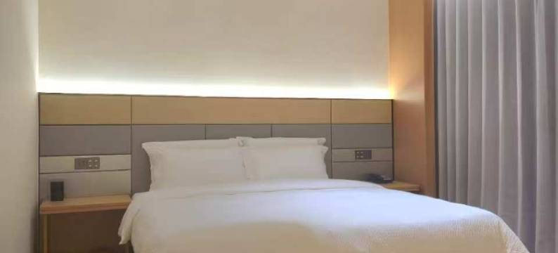 帅丰酒店(咸丰客运站观音桥巷店)图片