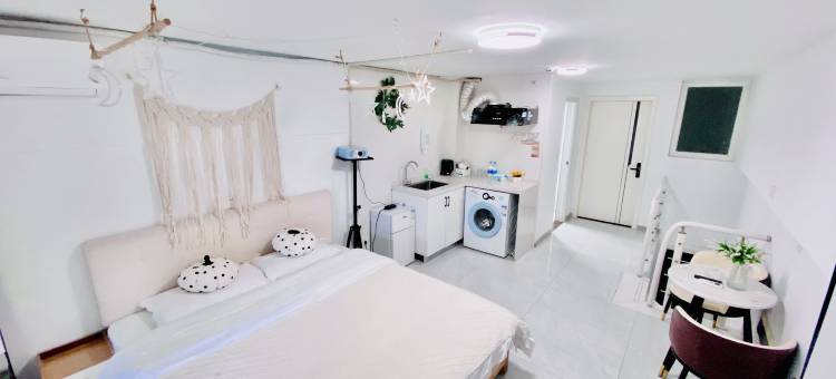 伴岛影音公寓(福州南站店)图片