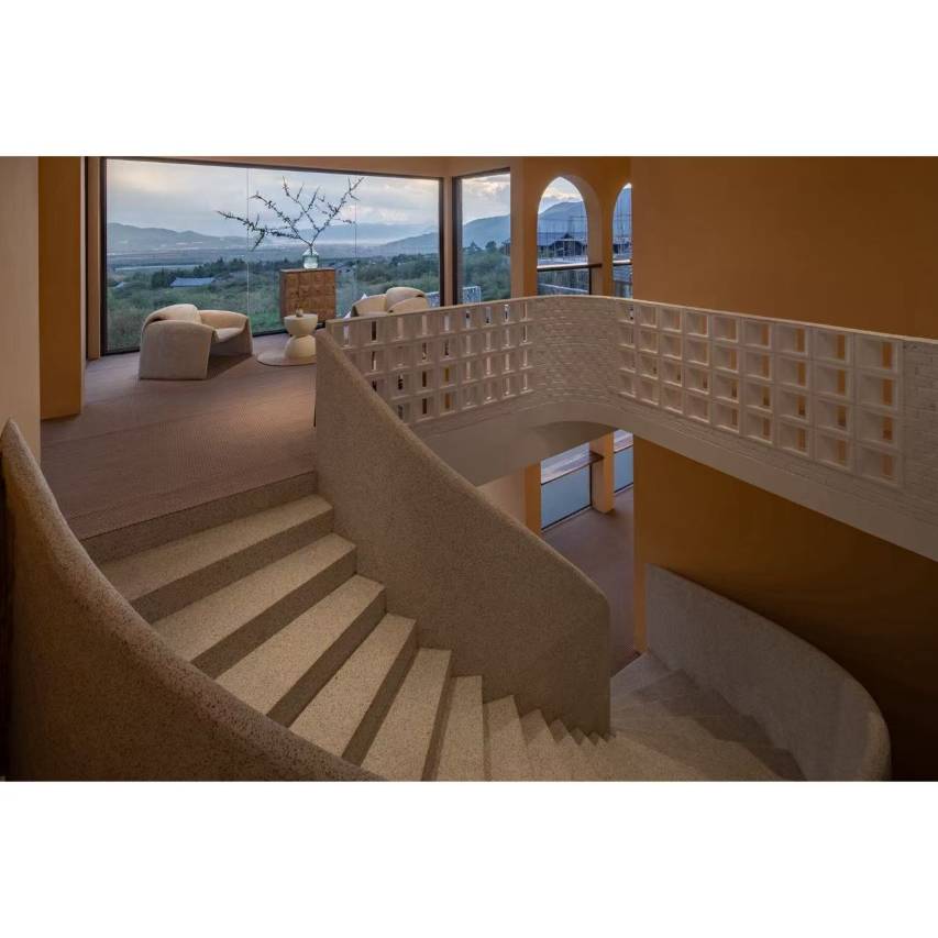 岚岫·日照金山民宿(玉龙雪山店)图片