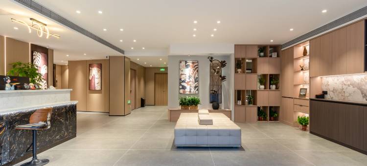 漫城酒店(天一生活广场店)图片