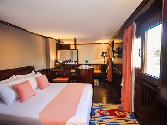 YOU 开罗尼罗河景酒店