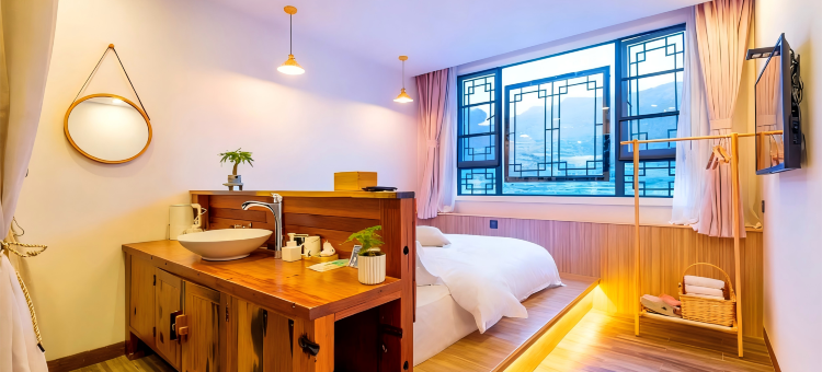 西江田眠轻奢民宿(西江千户苗寨一号风雨桥店)图片