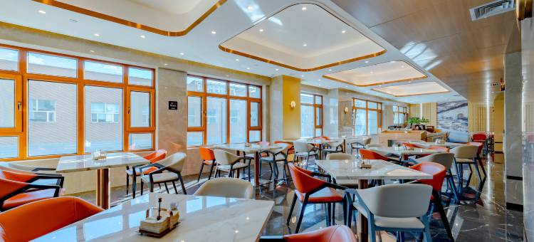 长春经开区南湖大路亚朵酒店图片