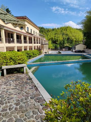 余姚四明山红叶山庄