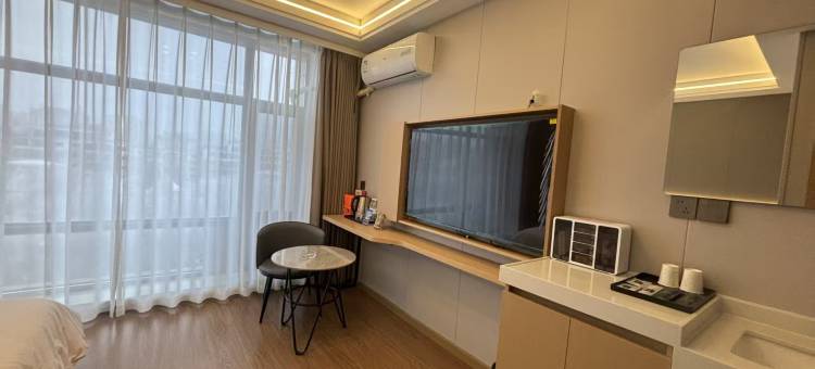如云酒店(乌鲁木齐市交通职业大学店)图片