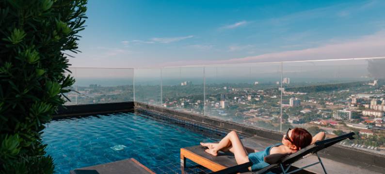 罗勇市中心假日套房酒店(Holiday Inn & Suites RAYONG CITY CENTRE by IHG)图片