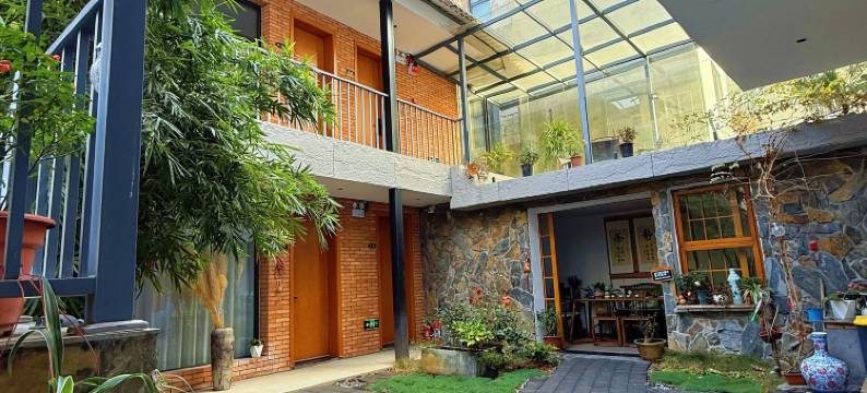 一亩三分in春树下民宿(陶溪川文创街区店)图片