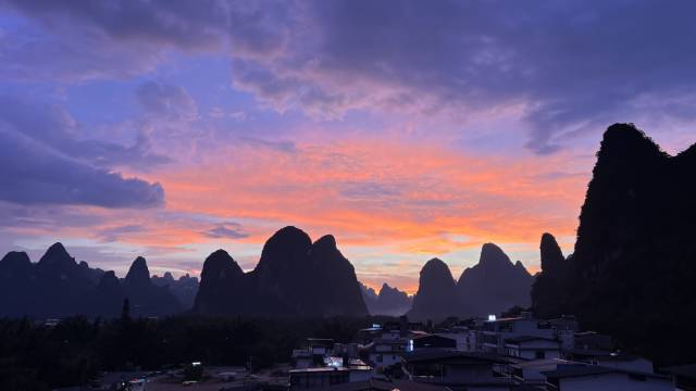 云晤•度假美宿(20元人名币背景观景台店)图片