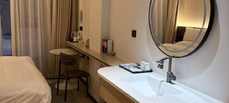 众爱酒店(五家渠汽车站店)图片