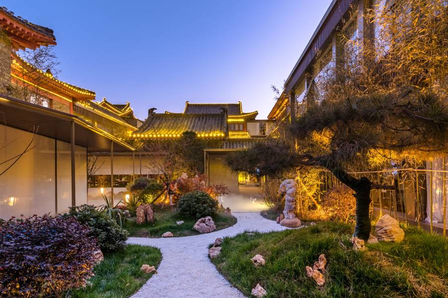 開封清明上河園鼓樓廣場｜御和府•古典園林度假酒店