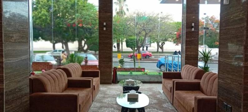 尼鲁菲尔阿尔哈达酒店(Nilufer AlHada Hotel)图片