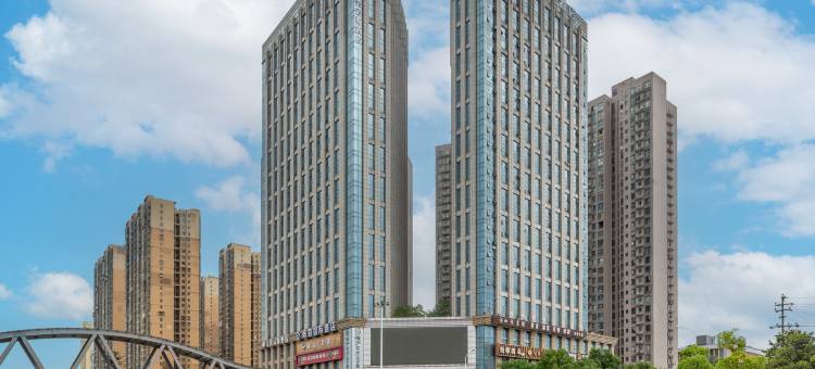 喜月轻奢客栈(长沙环保科技园店)图片