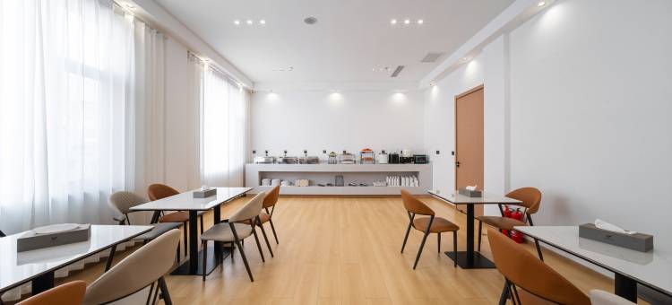 辰煜·臻选酒店(万荣香江广场店)图片