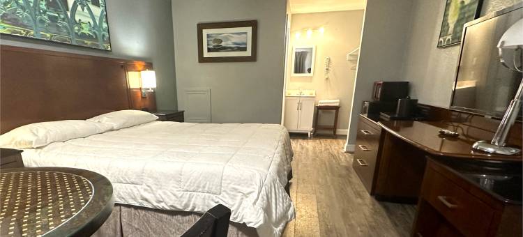 科特兰德汽车旅馆(Courtland Inn By Townhouse Franklin VA US 58)图片