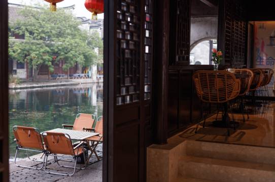 花筑奢·牙绯·临河私汤·设计师度假美宿(南浔古镇百间楼店)图片