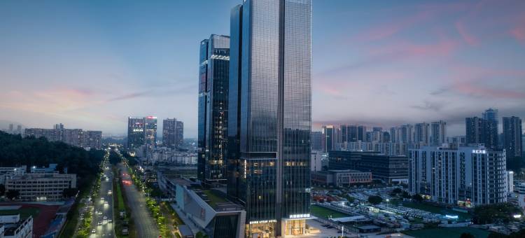深圳大运新城黄阁坑地铁站亚朵酒店图片