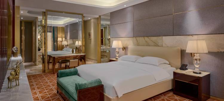 西哈努克城新濠汇皇宫华美达酒店(Ramada by Wyndham Sihanoukville Xinhaohui Palace)图片